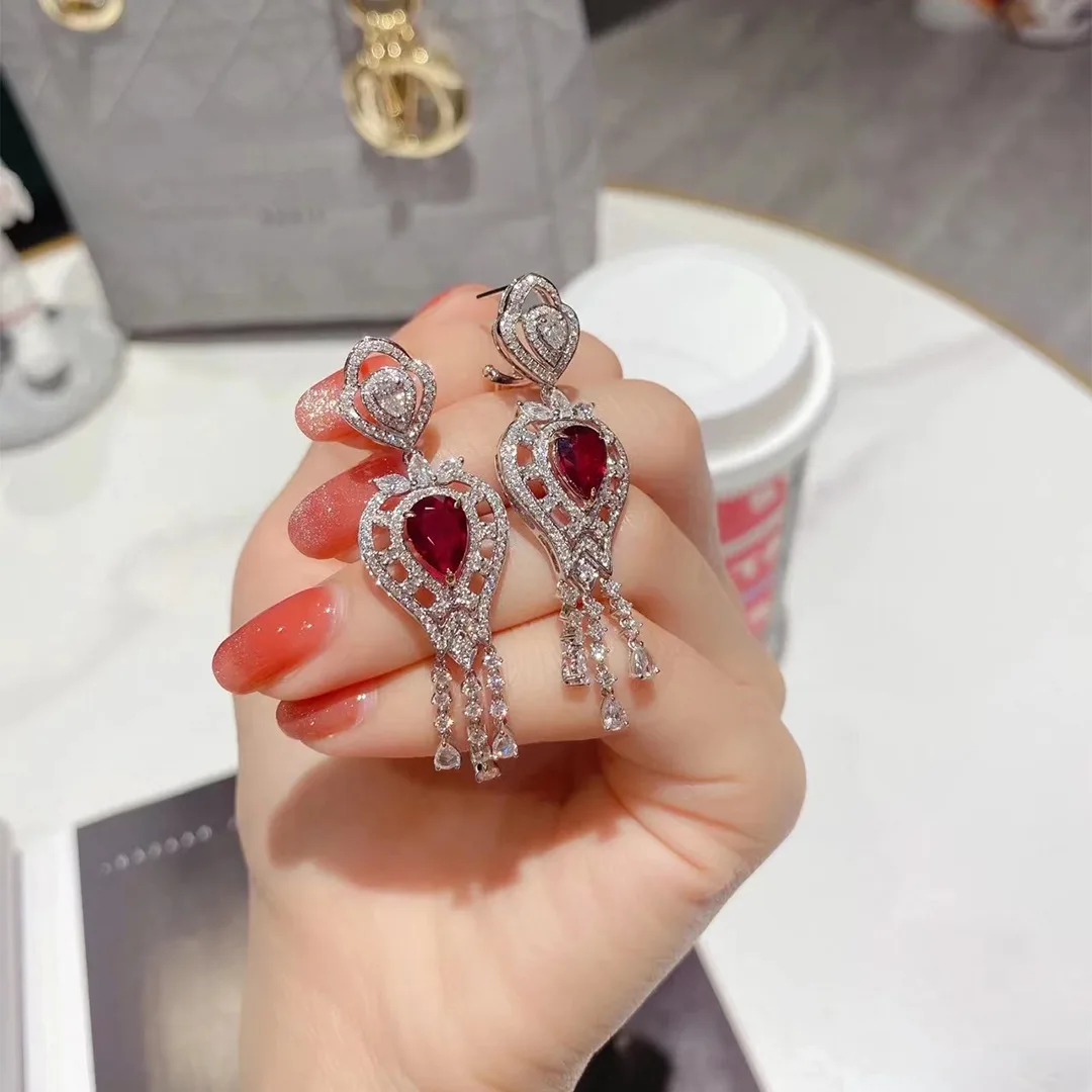 

Новинка 2022, Модные Винтажные серьги-капли для свадьбы, ярко-красный кубический циркон, темпераментные свадебные серьги-висюльки, ювелирные ...