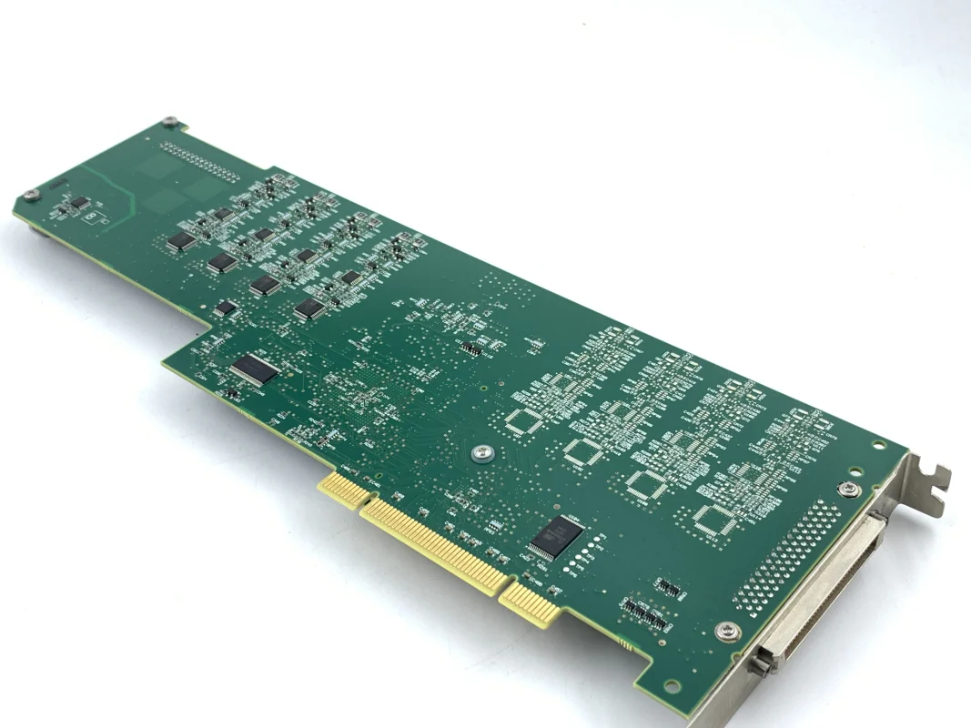 Фото Карта NI DAQ National Instruments PCI-6132, 4-канальный 14-битный аналоговый вход с одновременной записью, НОВИНКА №4