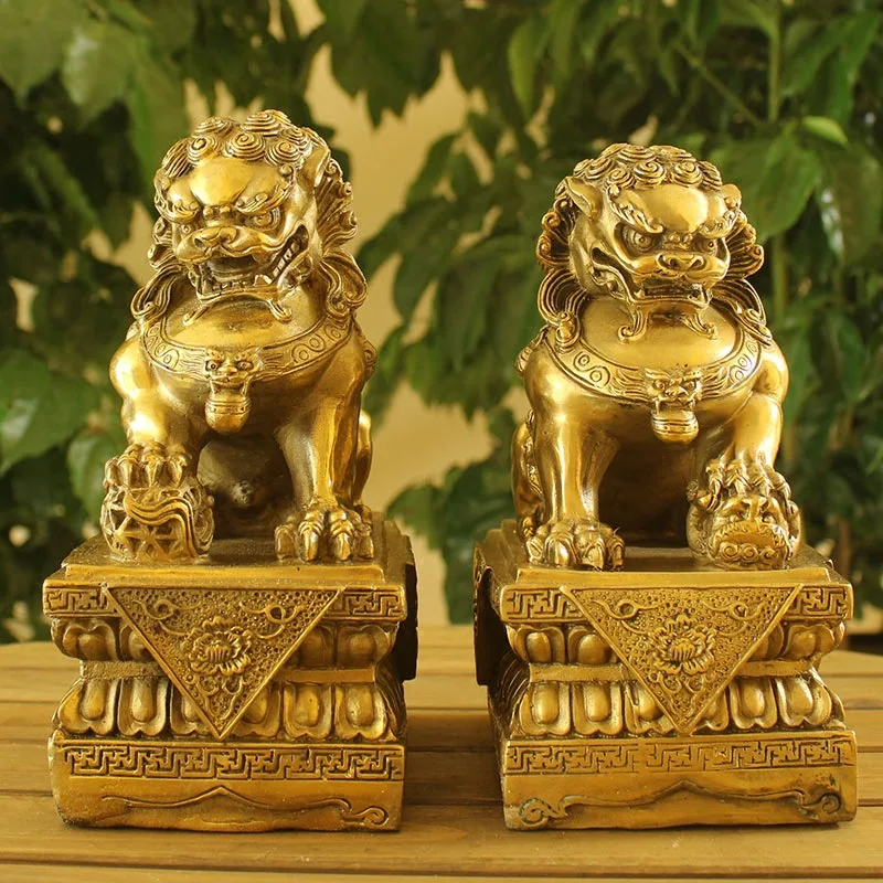 

Bronze lion ornaments to attract wealth, home office home accessories Beijing Palace Gate lion a pair of feng shui ornaments