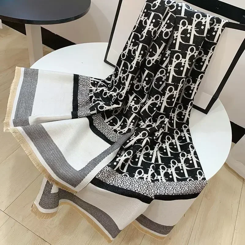 Рисунок 2 - Новинка 2023, модный шарф