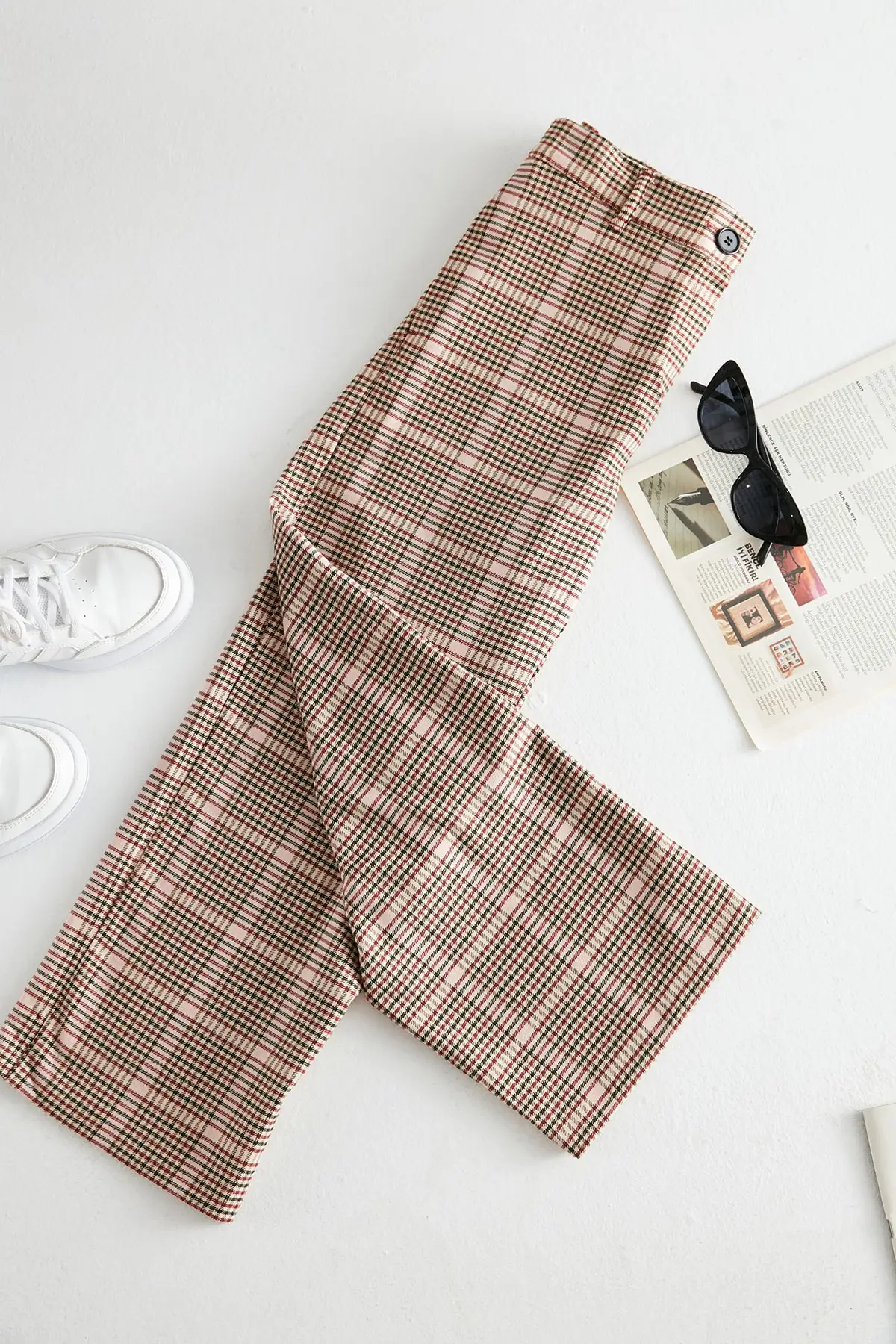 

Trendyol Plaid Pattern Woven Pants TWOAW22PL0661