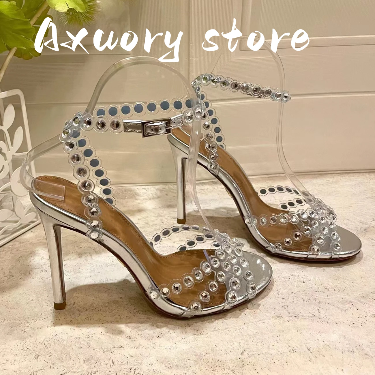 2023 New Women Sexy Peep Toe Party Sandals Round Strap Modern Sandals Women Transparent Buckle High Heels Sandals