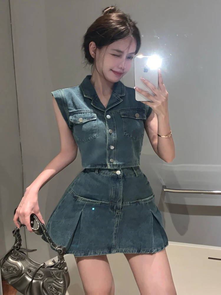 

Женский джинсовый костюм из двух предметов, облегающий Топ без рукавов и плиссированная мини-юбка в Корейском стиле, летняя модная одежда