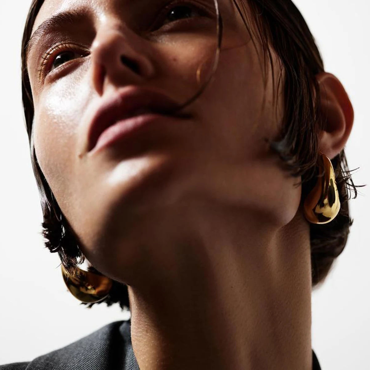 Новинка 2024 винтажные металлические серьги для женщин Длинные массивные