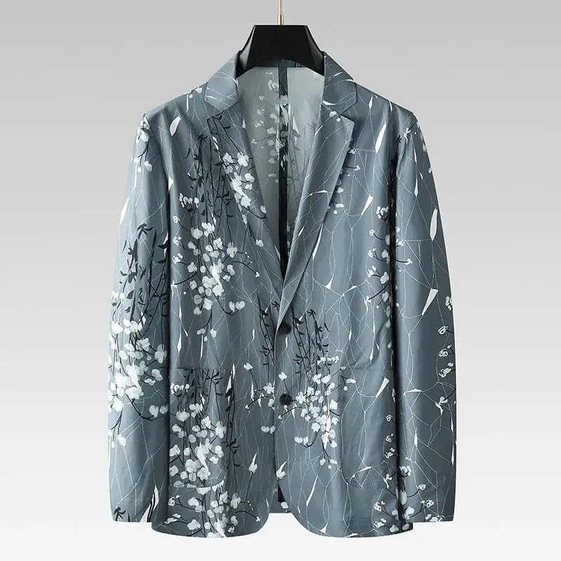 10099-T-The best man wears the groom's small wedding suit