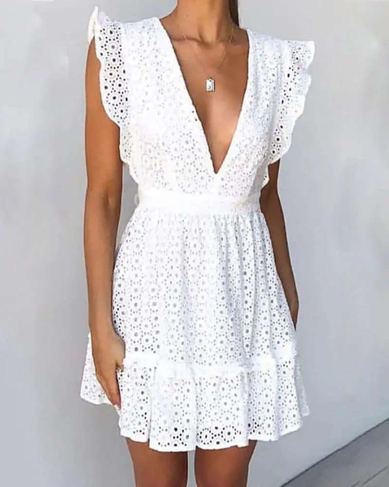 

Printed Hollowed Out V-neck Dress with Ruffled Hem Chic Sexy Summer Fashion Form-fitting New Style Sleeveless Mini