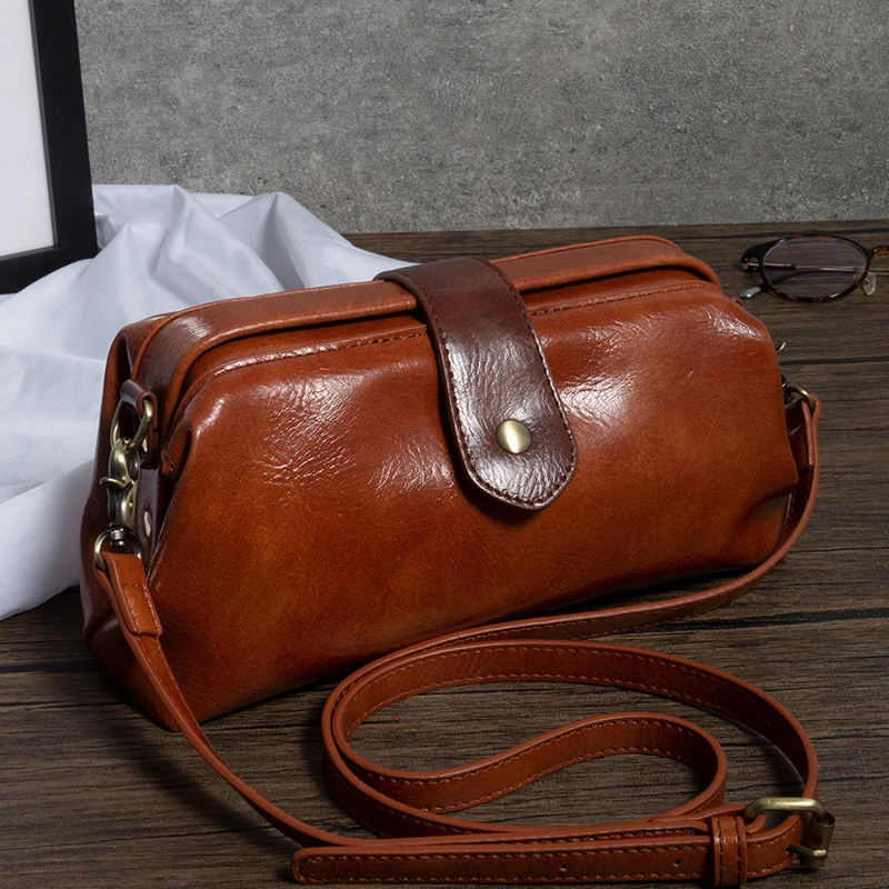 

Винтажная кожаная сумка на плечо для женщин 2022, модные вечерние сумки, роскошная брендовая сумка, дизайнерские кошельки, сумка-мессенджер ч...