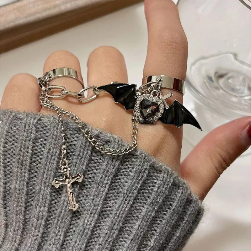

Gothic Angel Wing Ring Punk Double Finger Rings for Women Lady Heart Rhinestone Stainless Steel Ring Fashion Jewelry Accessories