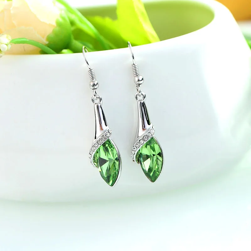 

Simple Women Fashion Jewelry Water Drop Olive Emerald Earrings for Women Inlaid White Zircon Earrings Party Birthday Gift