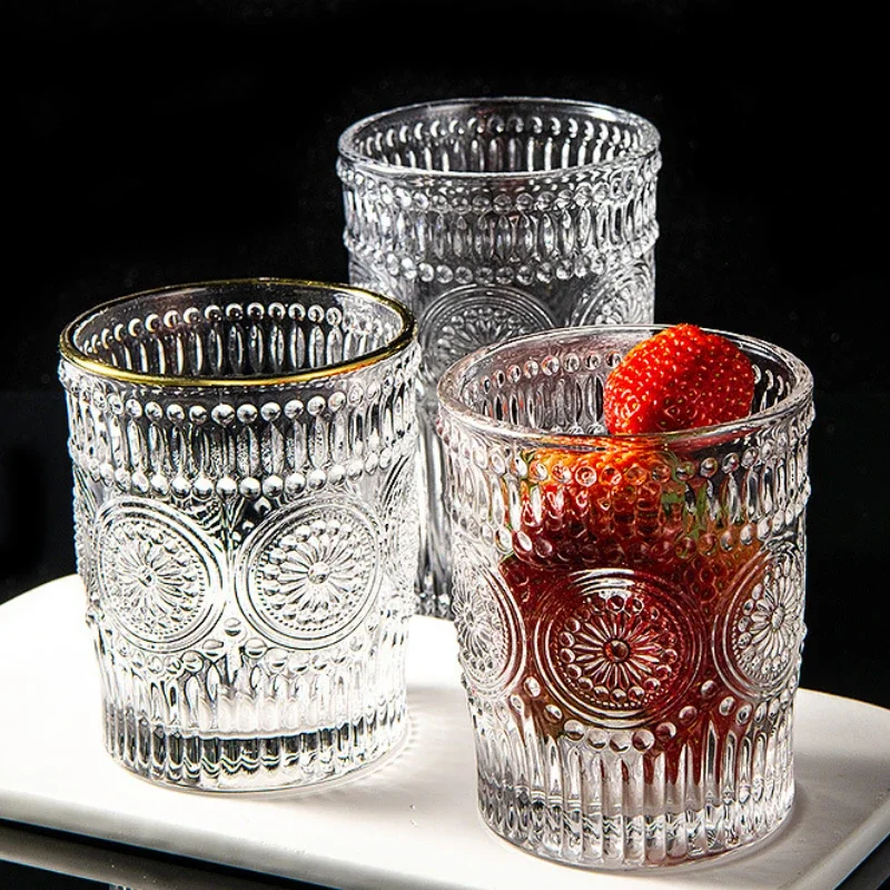 Бутылка для питья 300 мл кухни/дома с золотой каймой подарок рельефная пивная