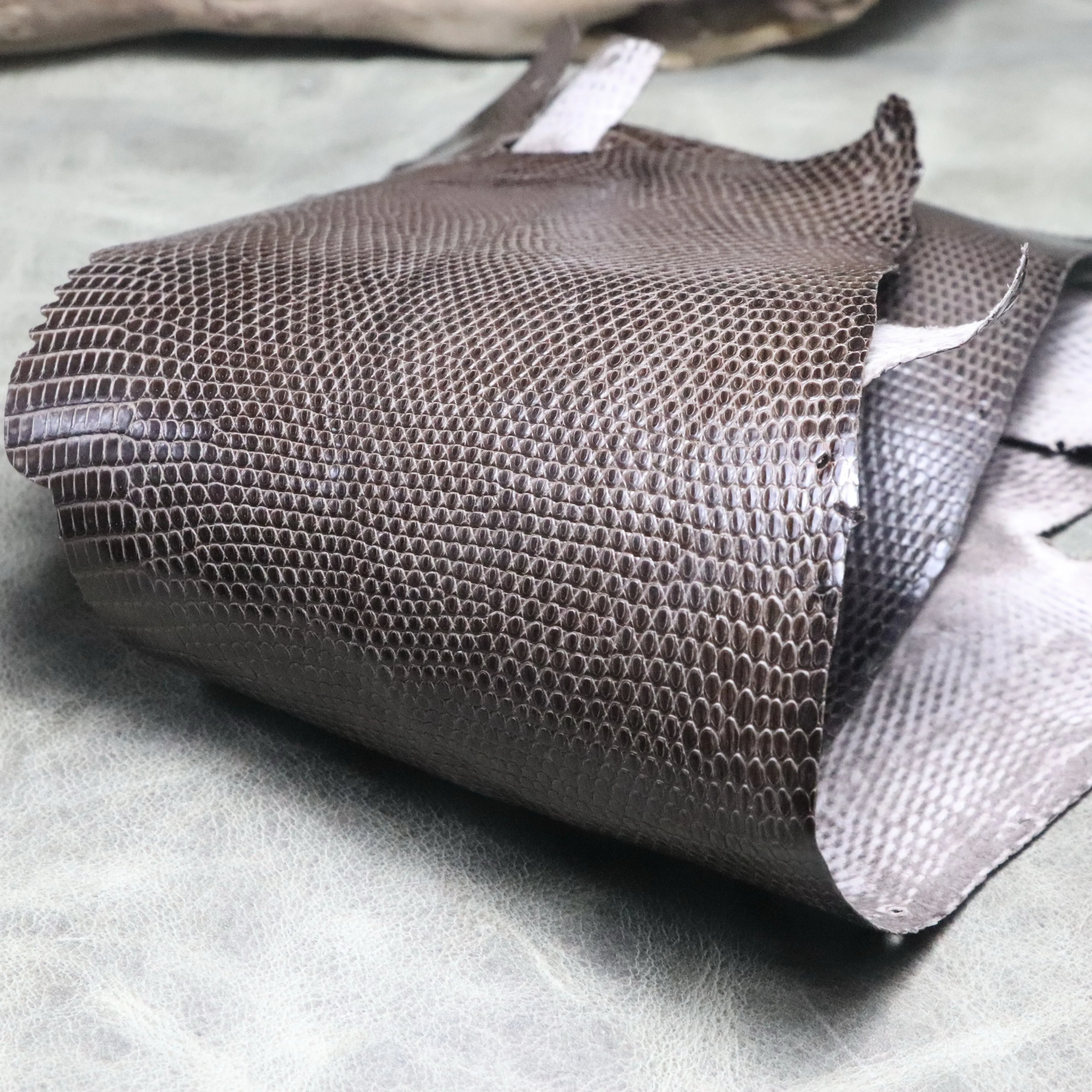 Unique 18 19 20 21 22mm Soft High quality black lizard skin leather strap genuine leather watch chain thin watchband accessories