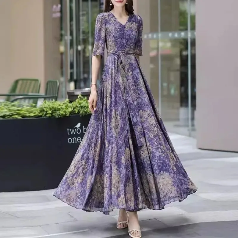 Женский пуловер с V-образным вырезом коротким рукавом и цветочным принтом