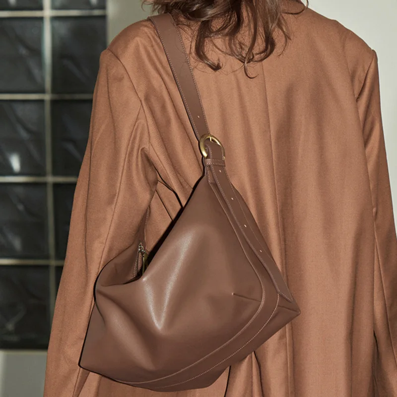 2022 New Cowhide Tote Bag Women's Large Capacity Shoulder Bag Genuine Leather Messenger Bag Single Shoulder Messenger Bag Armpit