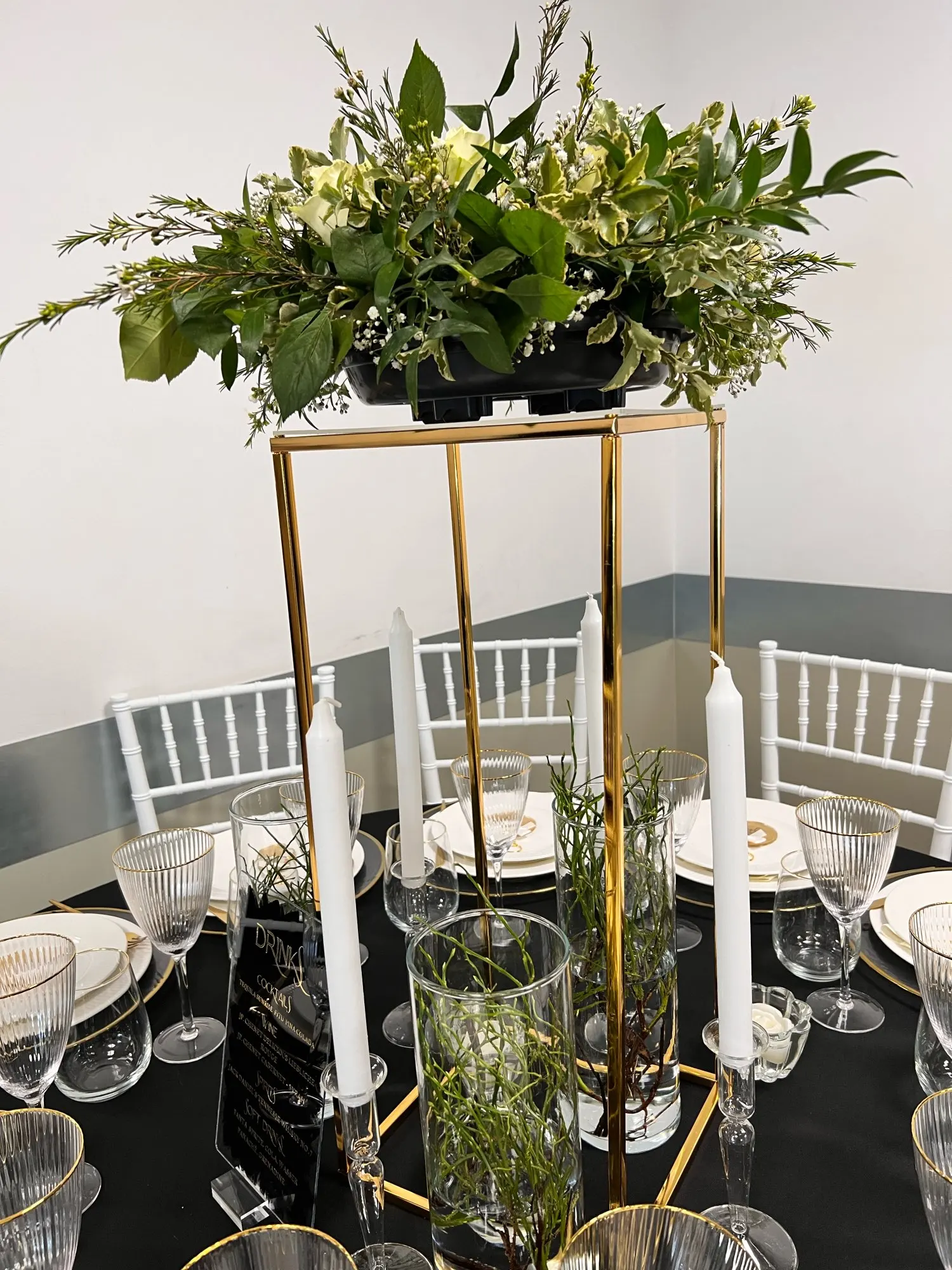 

Популярные золотые вазы для цветов, напольные вазы колонна-подставка, металлический дорожный свинцовый центральный столик для свадебного стола, Цветочная стойка, украшение для праздника, вечерние шт.