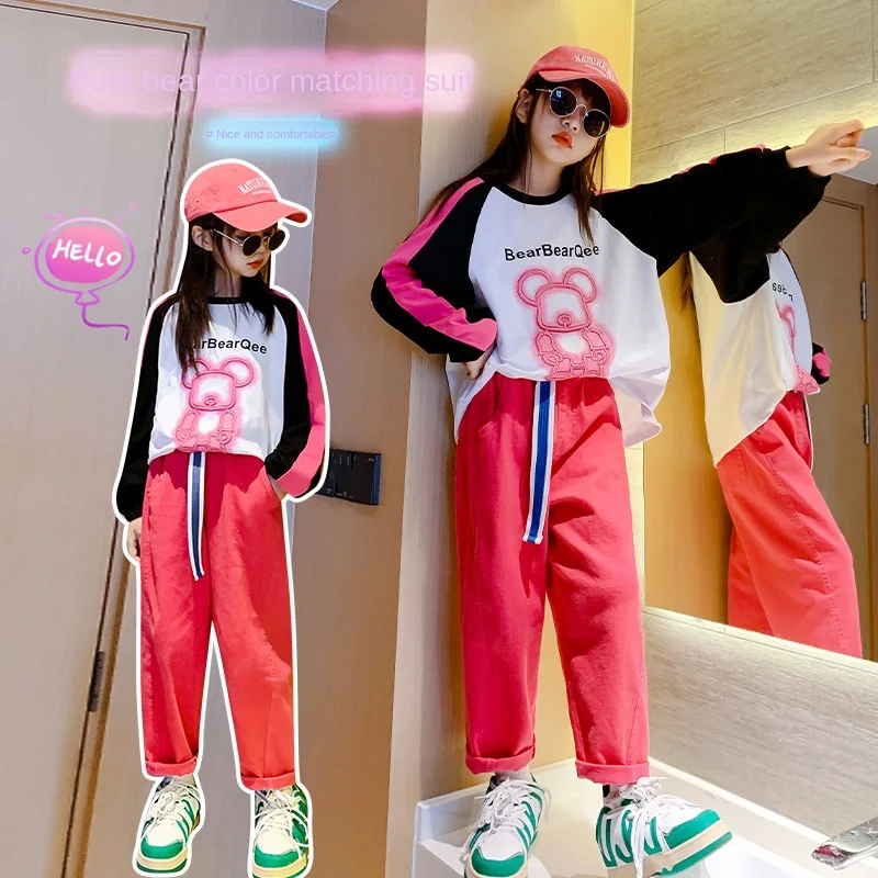 

2022 autumn new girl's suit autumn cartoon color matching bear top trousers two-piece set
