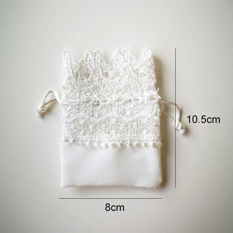 Купить Белый кружевной Подарочный пакет для конфет с вышивкой и шнурком, 50 шт., ювелирные чайные пакеты для упаковки, товары для свадьбы, Рождества, ... Скидка Белый кружевной Подарочный пакет для конфет с вышивкой и шнурком, 50 шт., ювелирные чайные пакеты для упаковки, товары для свадьбы, Рождества, ...