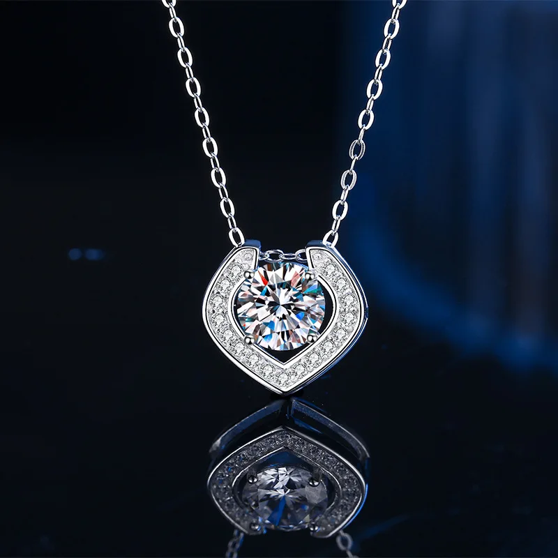 

S925 Silver Star-Style Diamond Necklace for Women Fully Jeweled Loving Heart Personalized Pendant European and American Design C