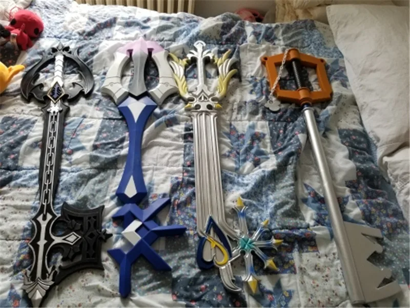 4 styles Kingdom Hearts Sora Heartless Giant Key Shadow weapon Key Cosplay sword