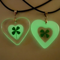 20 new creative dry flower clover luminous couple pendant luminous necklace suitable for women and men in dark fashion jewelry