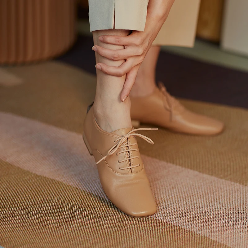 Women's shoes of spring and autumn cowhide simple square head cross binding low heel cow tendon soles women's shoes