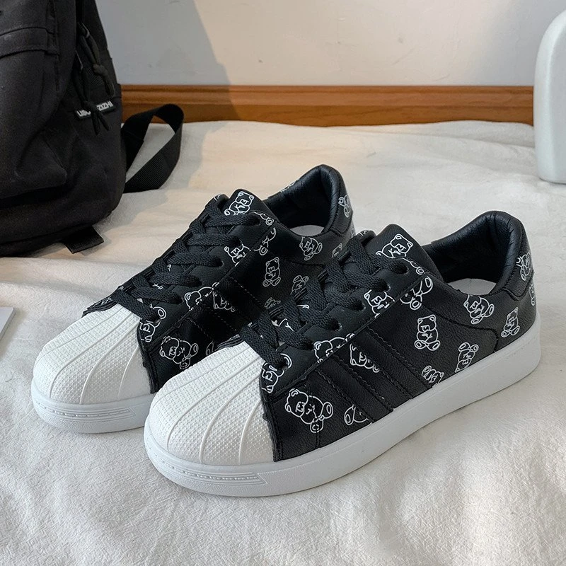

2023 Autumn New Women Shoes Sweet Beauty Flats Comfortable Shoes For Women Cute Bear Shoes Female Designer Brand Sneakers white