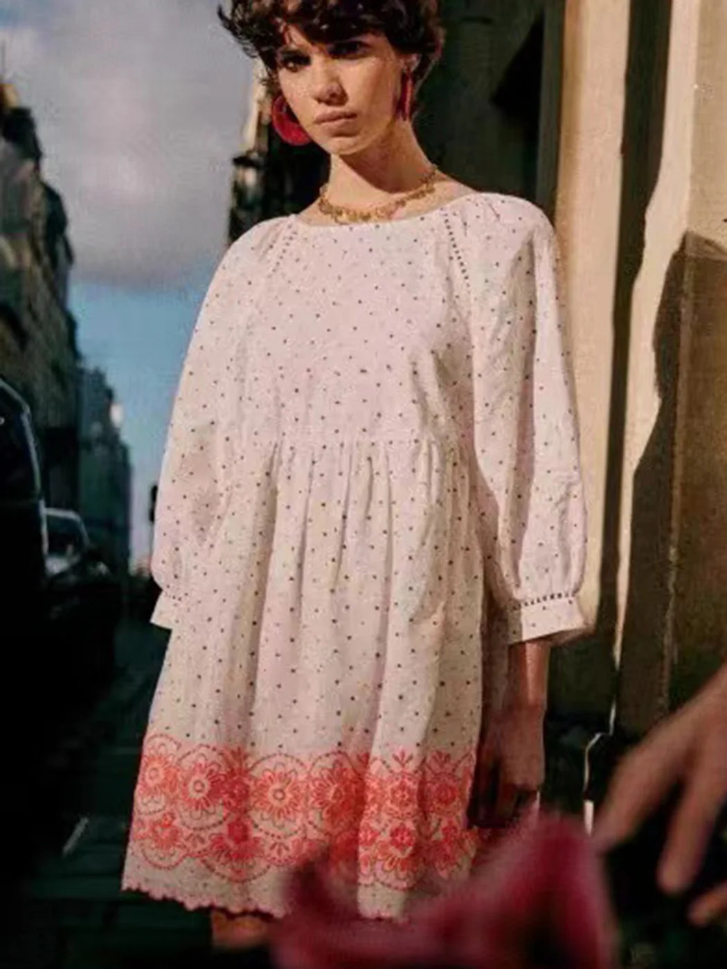 

Женское свободное платье во французском стиле, повседневное элегантное винтажное платье с вышивкой, круглым вырезом и рукавом реглан, лето ...