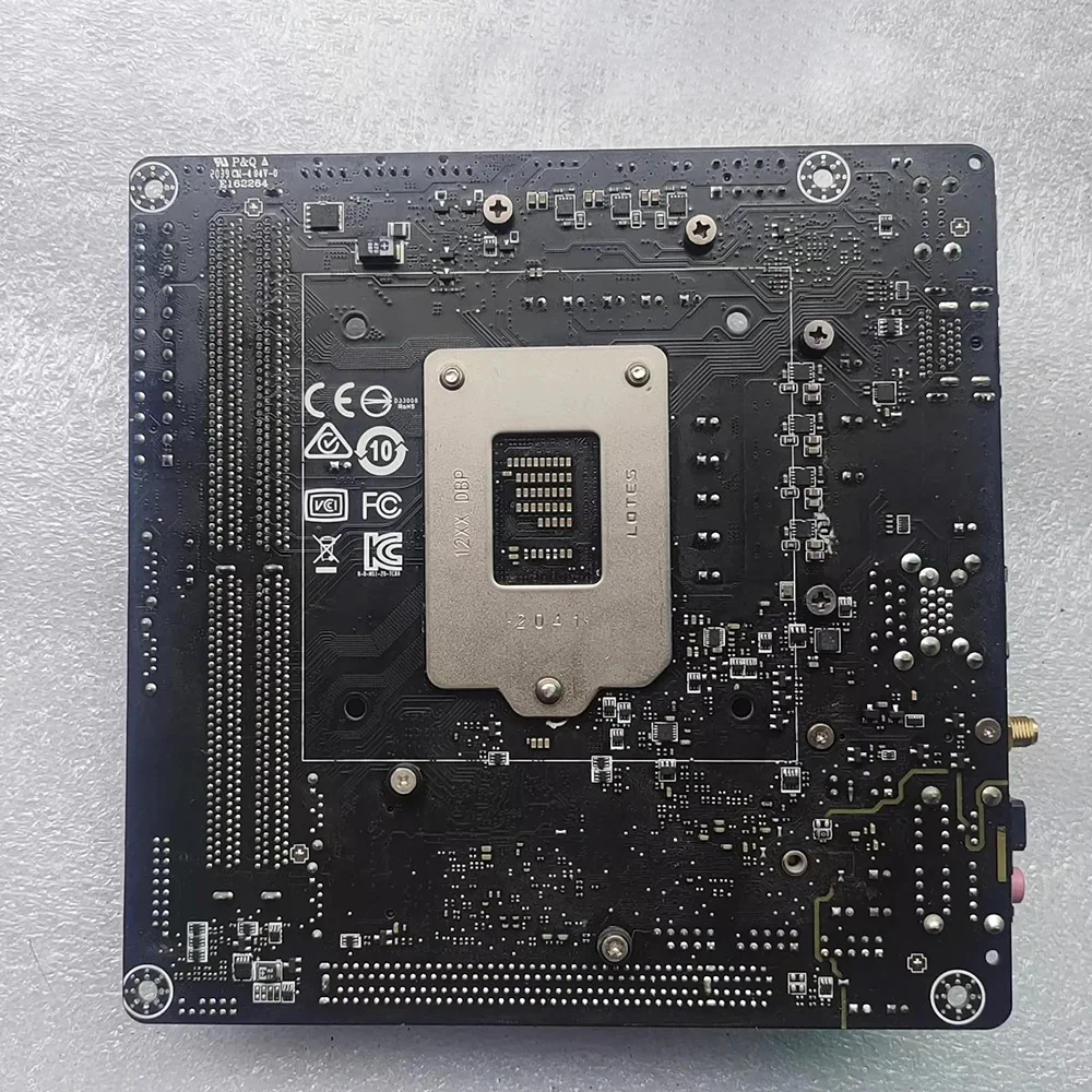 Для материнской платы MSI H410I PRO WiFi LGA1120 H410 поддерживает память DDR4 процессоров 10-го