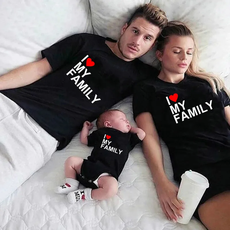 

Family Matching Outfits I Love My Family Print Family Look T shirt Mommy and Me Clothes Father Mother Kids Daughter Son T-shirt