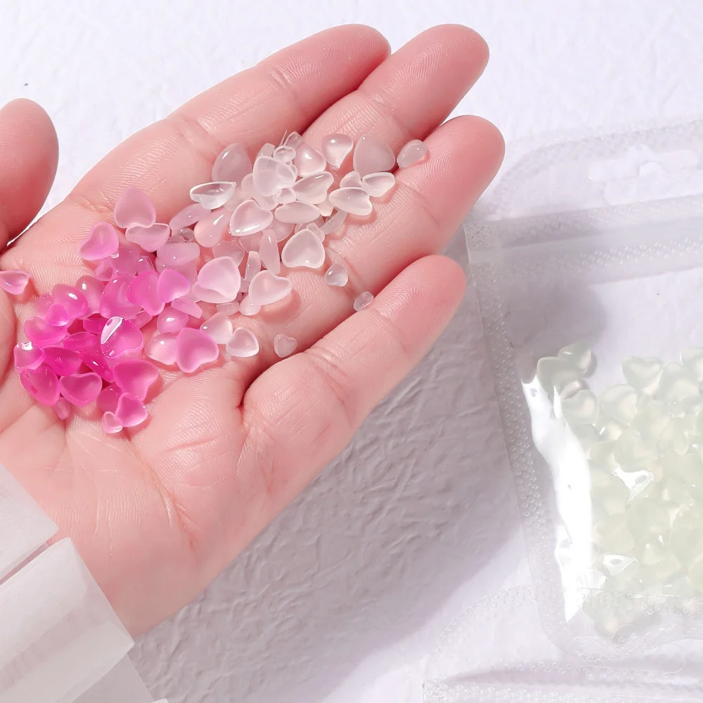 

100pcs UV-Sensitive Heart Nail Art Decor Parts 3D Light Color Change Rhinestone Gems Kawaii Korea Peach Heart Nail Parts 4/6/8MM