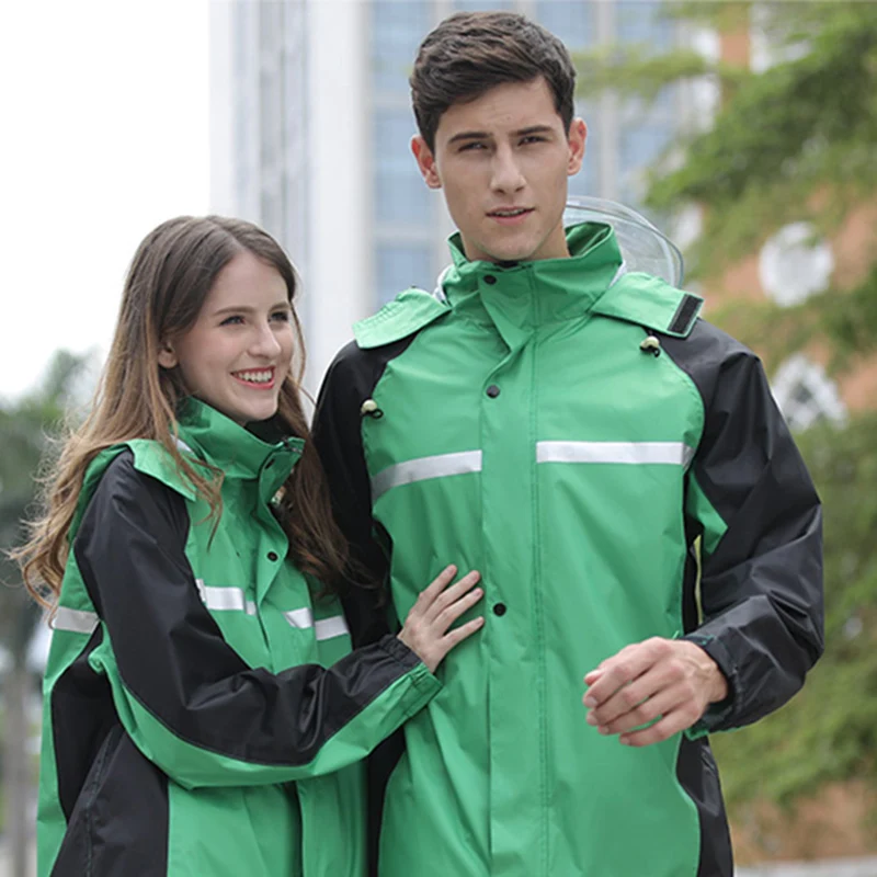 

Man Poncho's Military Ponchocoat Waterproof Fashionable Hunting Goods Cycling Raincoat Backpack Camping Ponchos Waterproofs