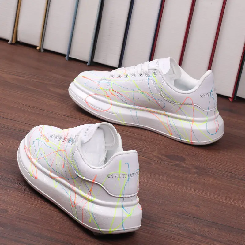White Shoes Women's Luminous Fashionable Breathable Student Casual Sneakers Thick Bottom Hight Increasing Board Shoes