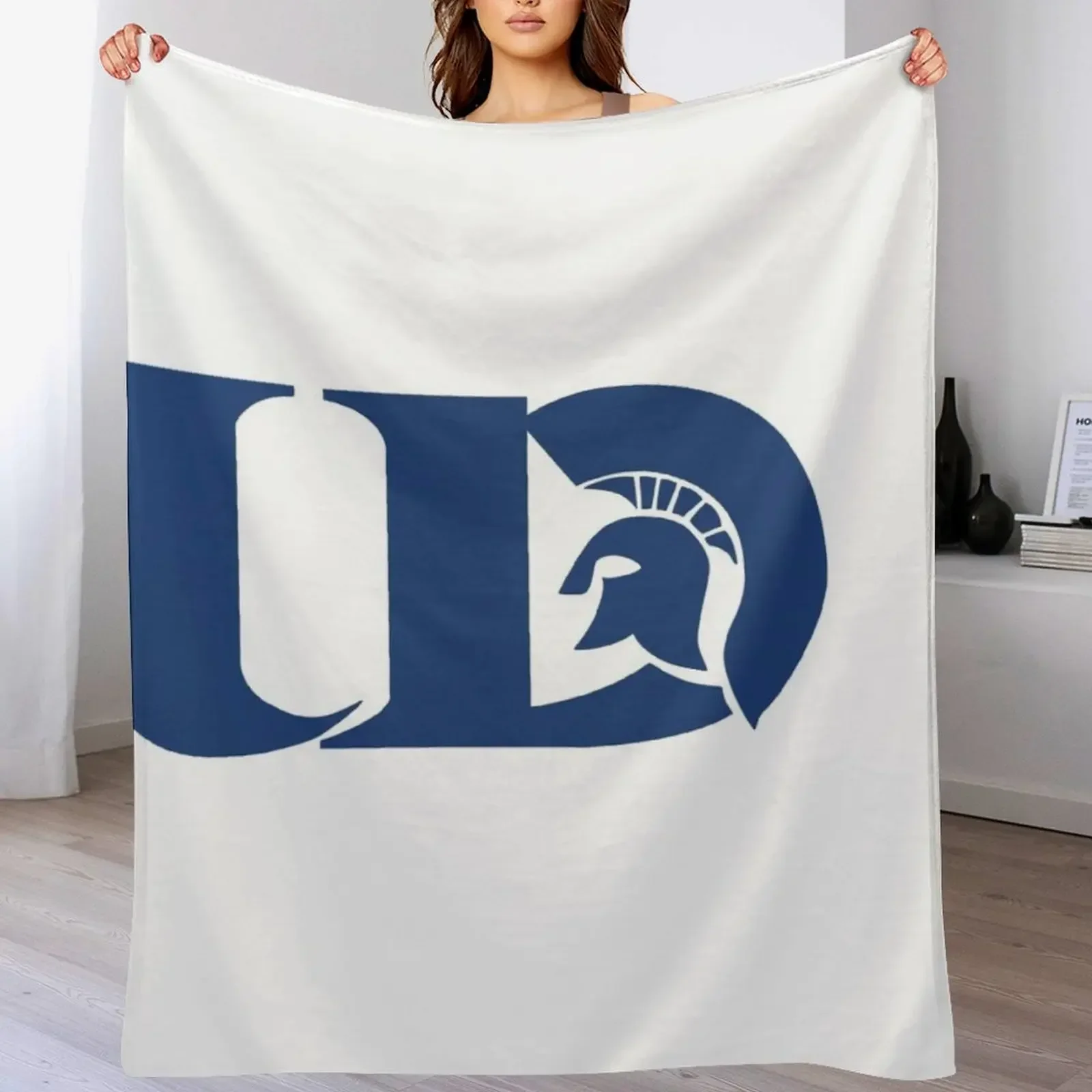 Универсальное декоративное одеяло Университет дубука спартанцев