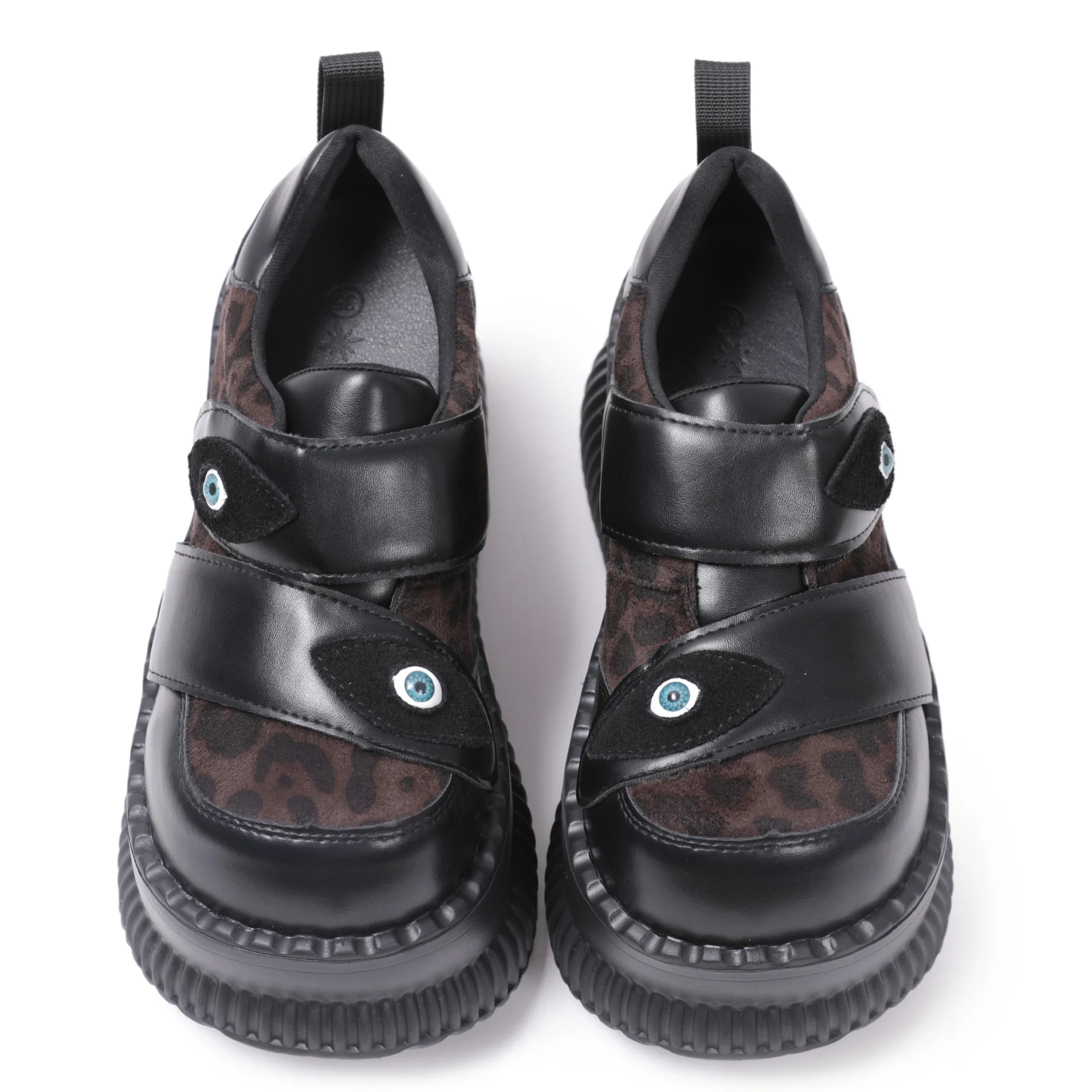 Маленькие кожаные туфли с леопардовым принтом на толстой подошве женские темные