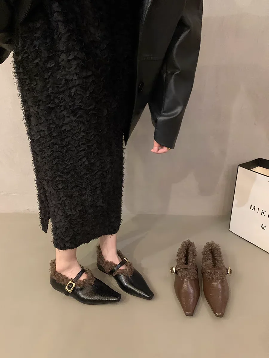 Женские пикантные ботинки челси с меховым острым носком элегантные ботильоны на