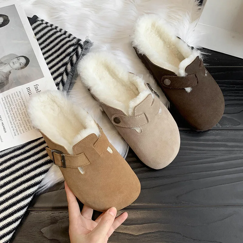 

Fur Shoes Womens Slippers Outdoor Female Mule Slides Cover Toe Pantofle Plush Mules Flat 2023 Basic Rubber Rome with fur Short