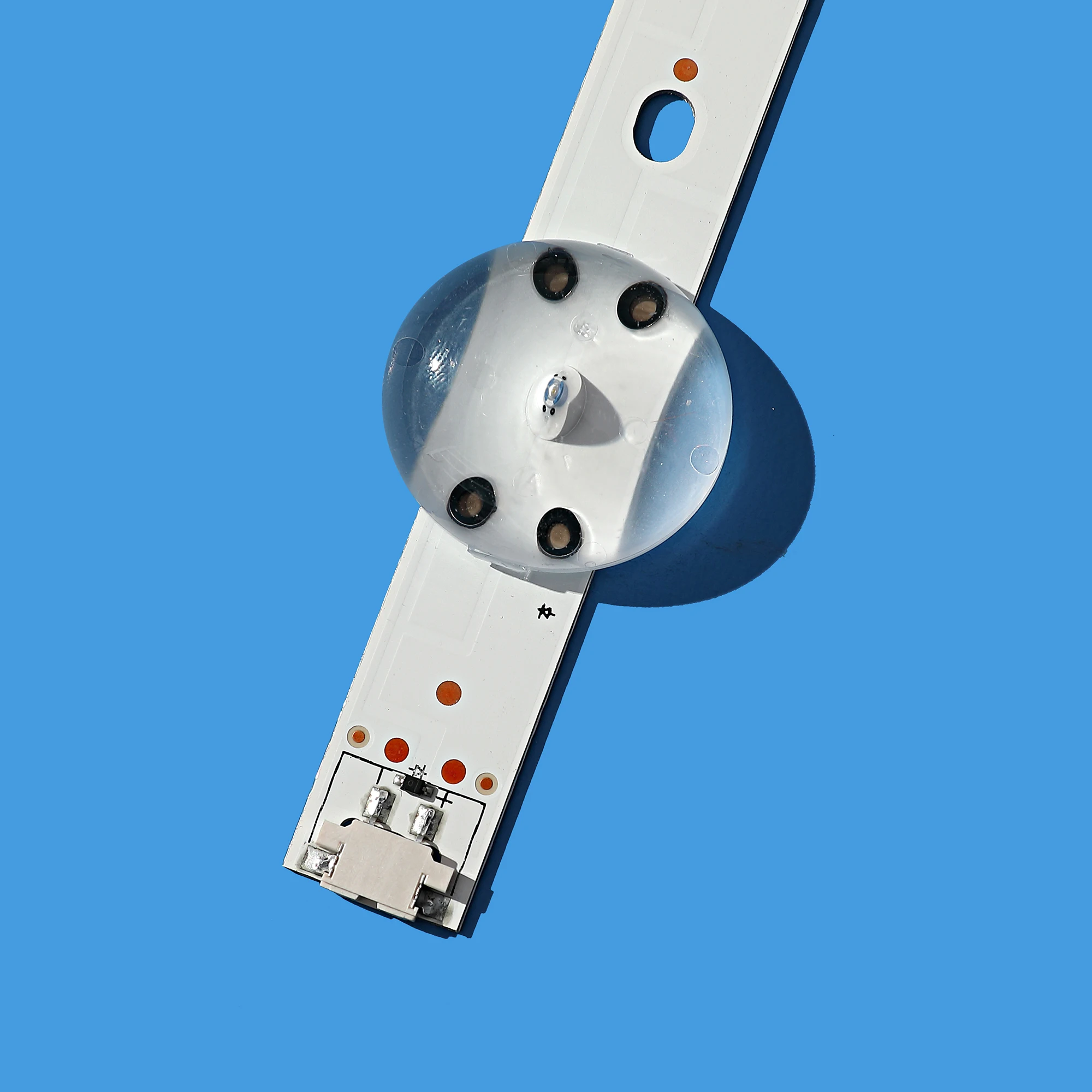 Новинка! Комплект из 4 Светодиодный ных лент! | Освещение