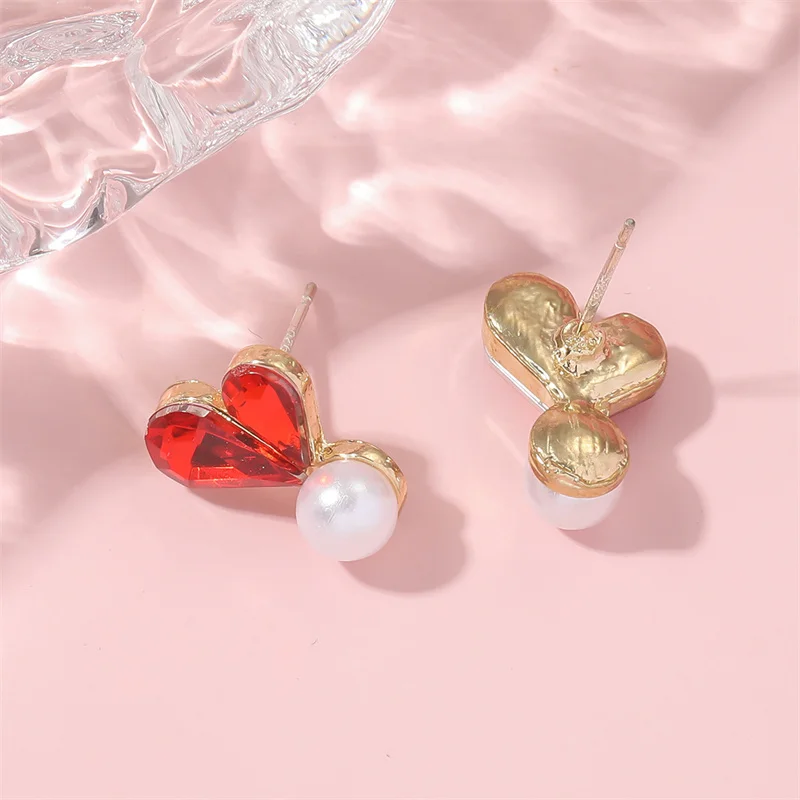

Autumn and winter earrings Japan and South Korea sweet small wine red peach heart earrings girl pearl earrings simple temperamen