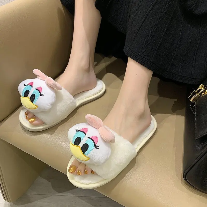 

Disney cute Donald Duck Daisy slippers for girls new style plush flip flops autumn winter cotton slippers outside home shoes