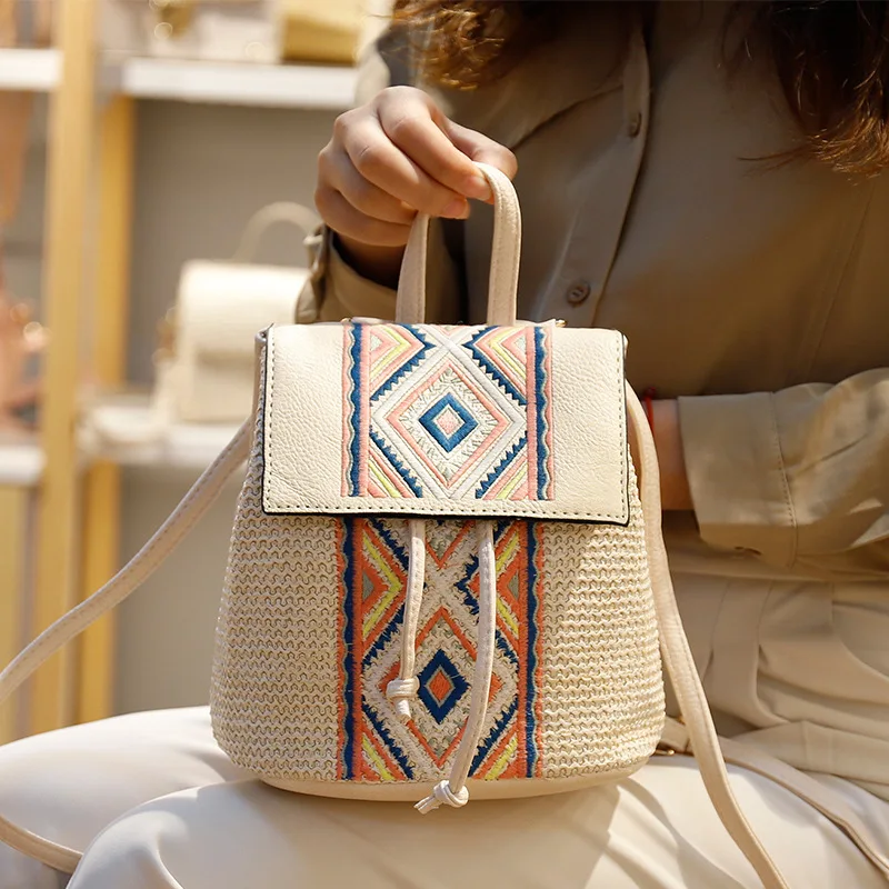 

Ladies Casual Backpack for Women's Straw Weaving Female Backbags 2022 Fashion Leisure Women Contrast Bucket Becah School Bags