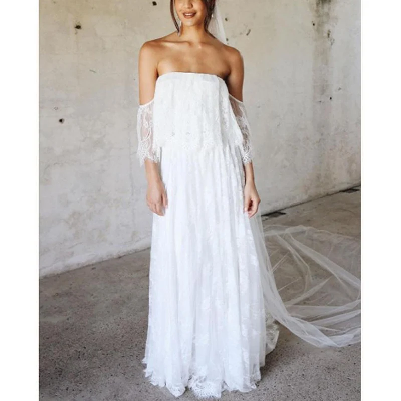 Женское летнее платье с открытыми плечами и коротким рукавом