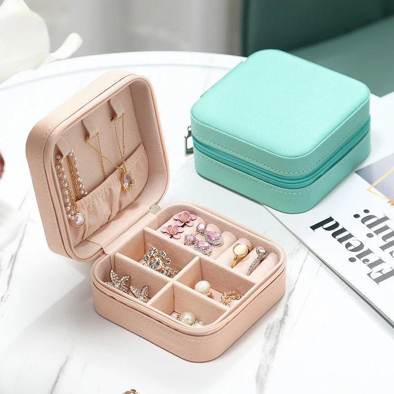 

Portable Jewelry Storage Box Travel Organizer Jewelry Case Leather Storage Earrings Necklace Ring Jewelry Organizer Display