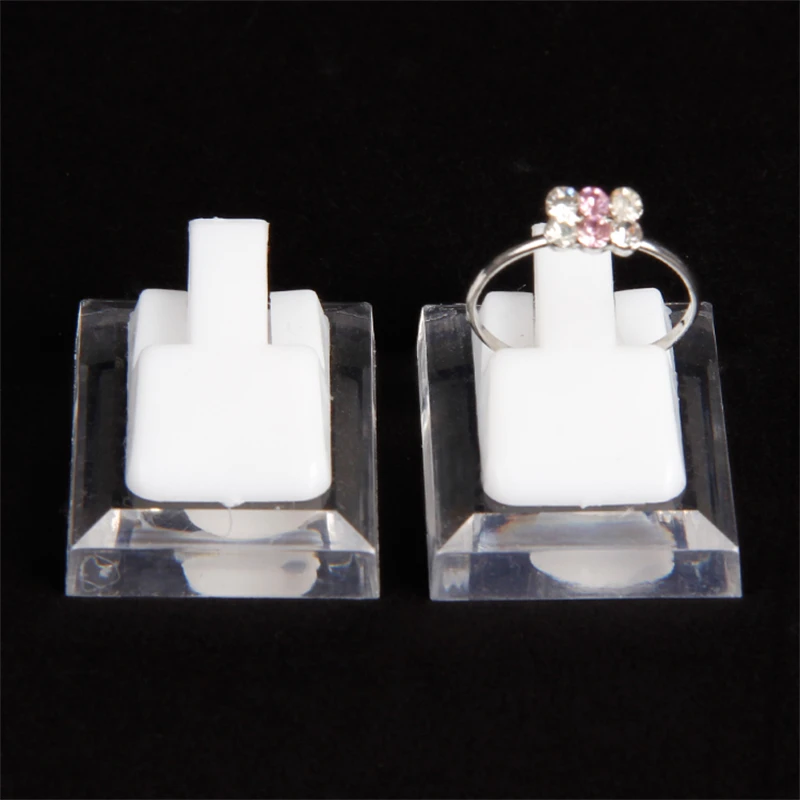 TONVIC wholesale 20pcs plastic ring display clip clear and white stand holder organizer props high quality