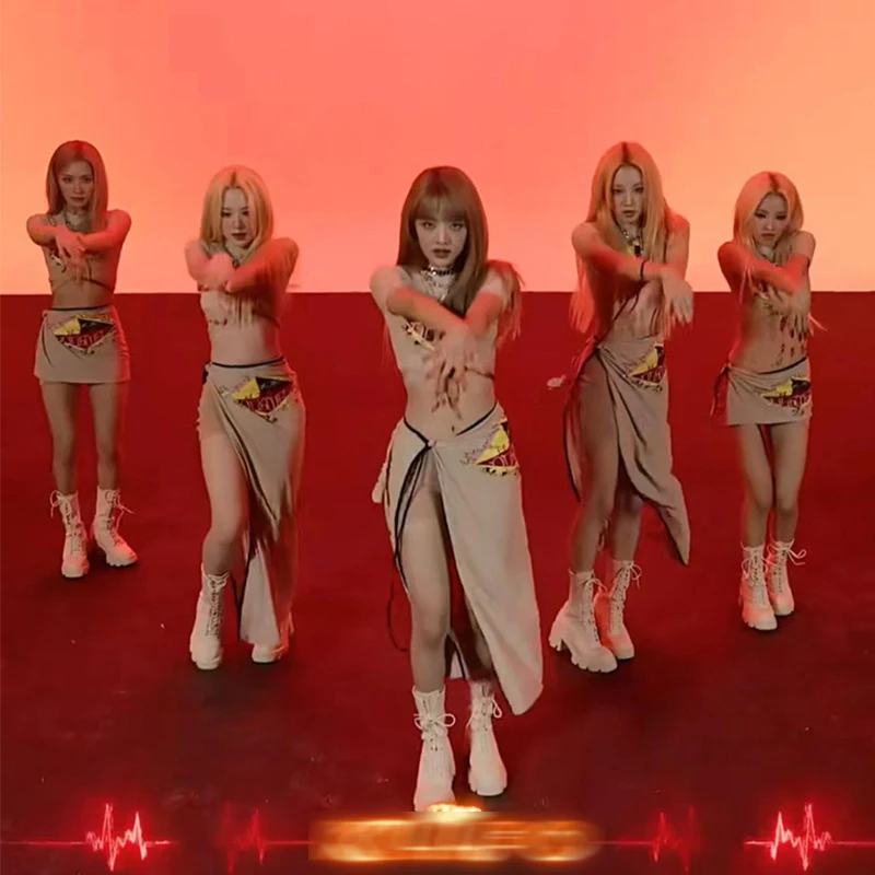 Кроп-топ в стиле K-POP с коротким рукавом Корейская футболка облегающая пикантная