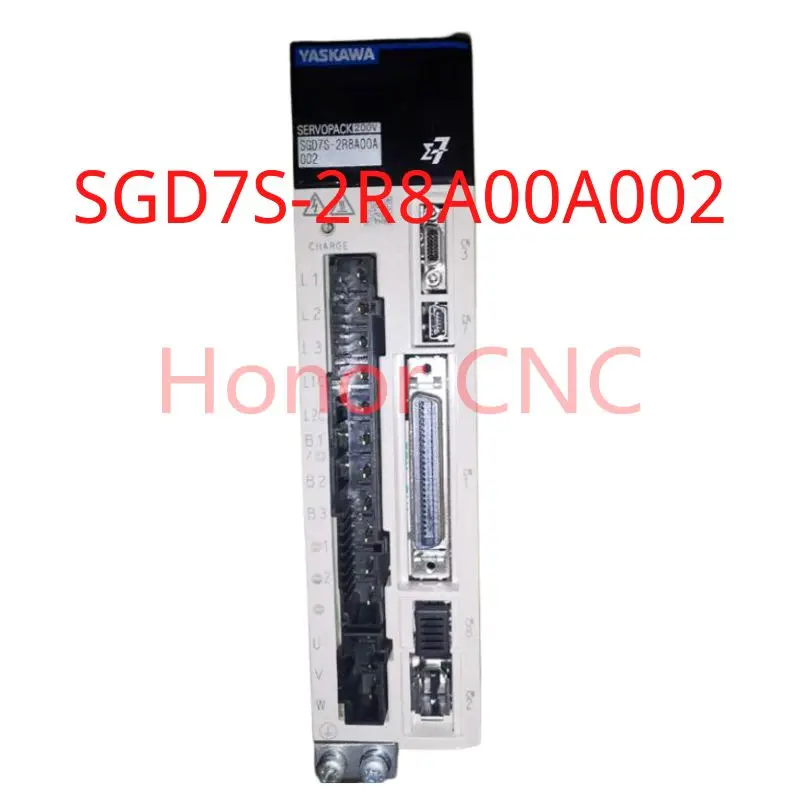 

Новый бренд Yaskawa SGD7S-2R8A00A002 Yaskawa SGD7S 2R8A00A002 сервопривод Ampilifer