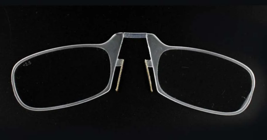 

Портативные очки для чтения LB0015