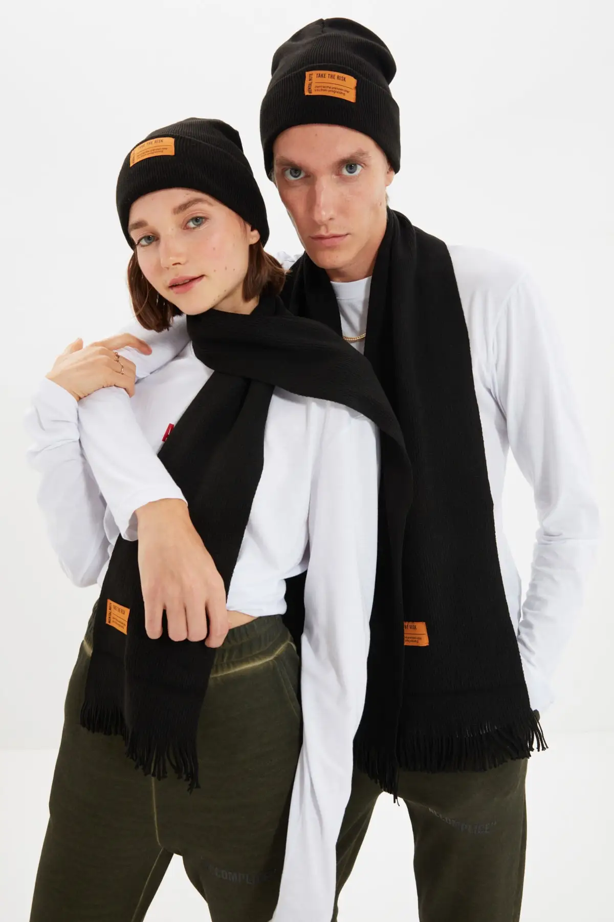 

Trendyol Unisex Sticker Detailed Weft TMNAW22AT0032