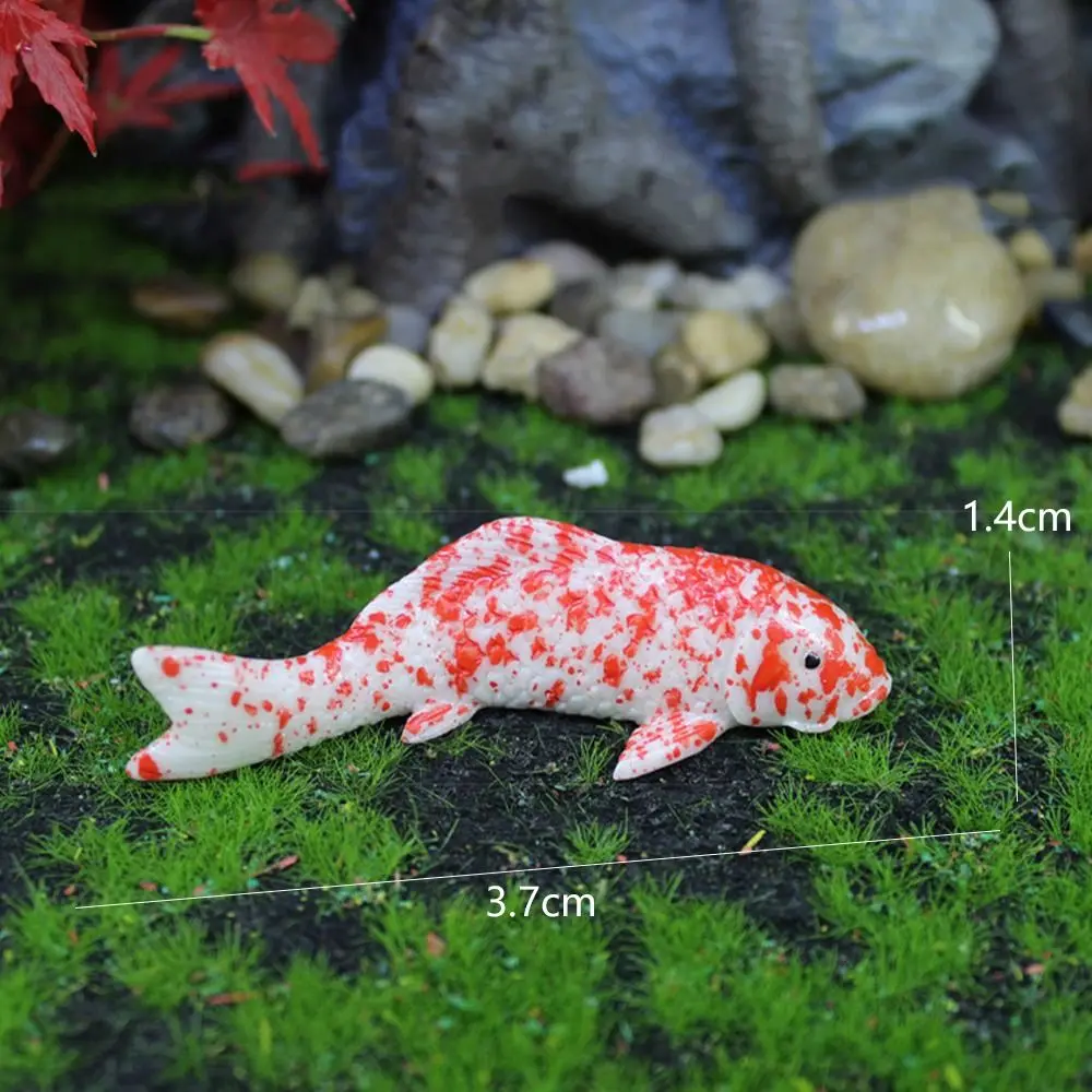 

Мини фигурка рыбки кои из смолы