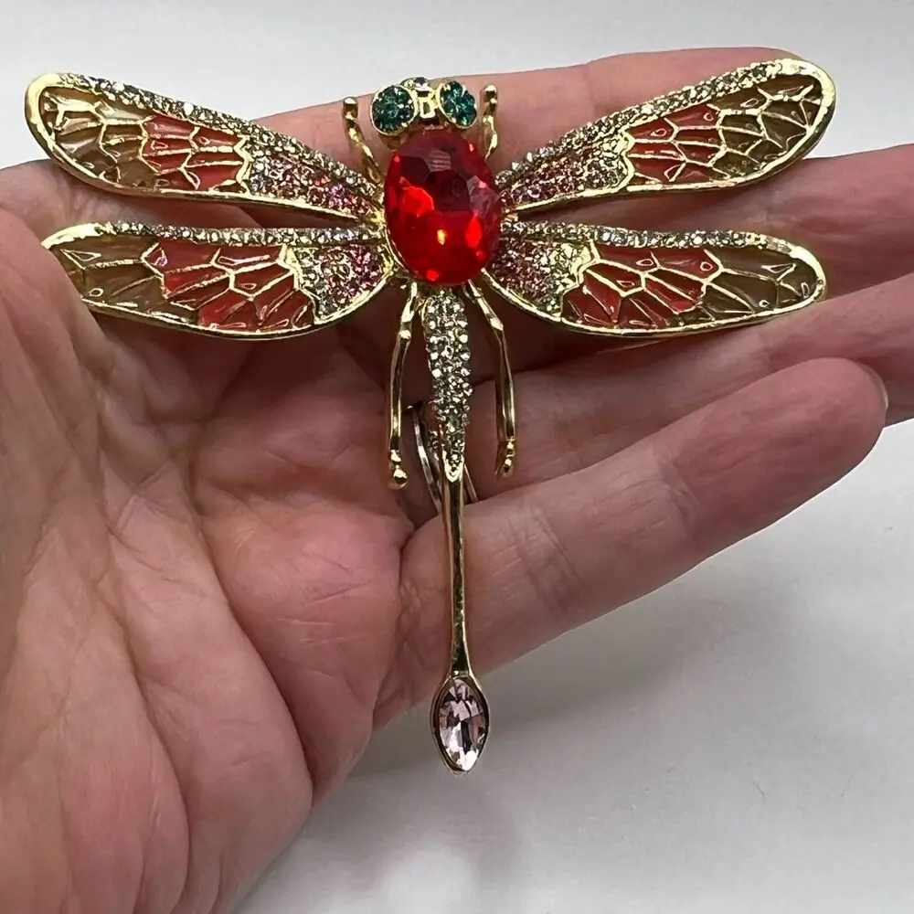 

Vintage Style Smart Painted Dragonfly Pin Brooches Metal Badge Coat Suit Men's and Women's Lapel Pins Corsage Gifts