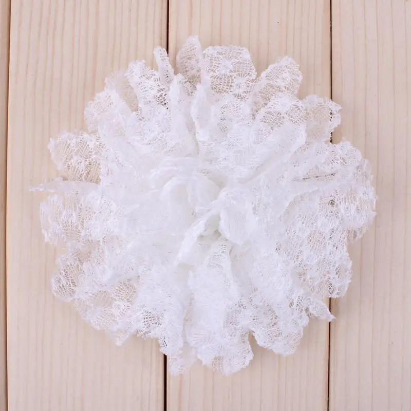 

Искусственные цветы для свадебного платья