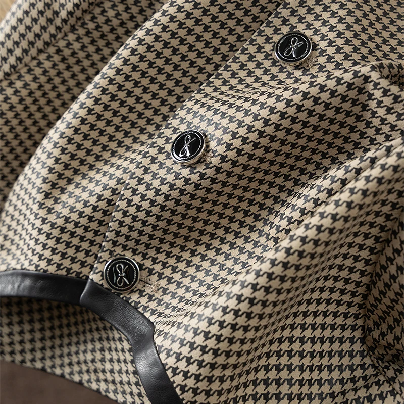 High-quality Casaco Feminino  High Street  Single Breasted Fashion Sheepskin  Spliced Genuine Leather Jacket  O-Neck